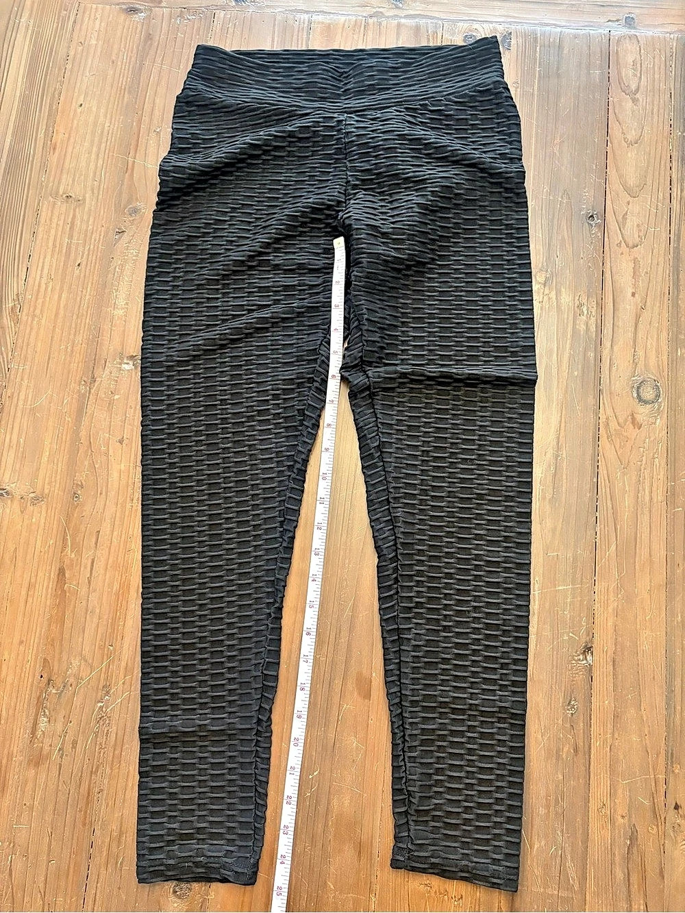 TikTok Viral Textured Scrunch Butt Honeycomb Leggings - Black